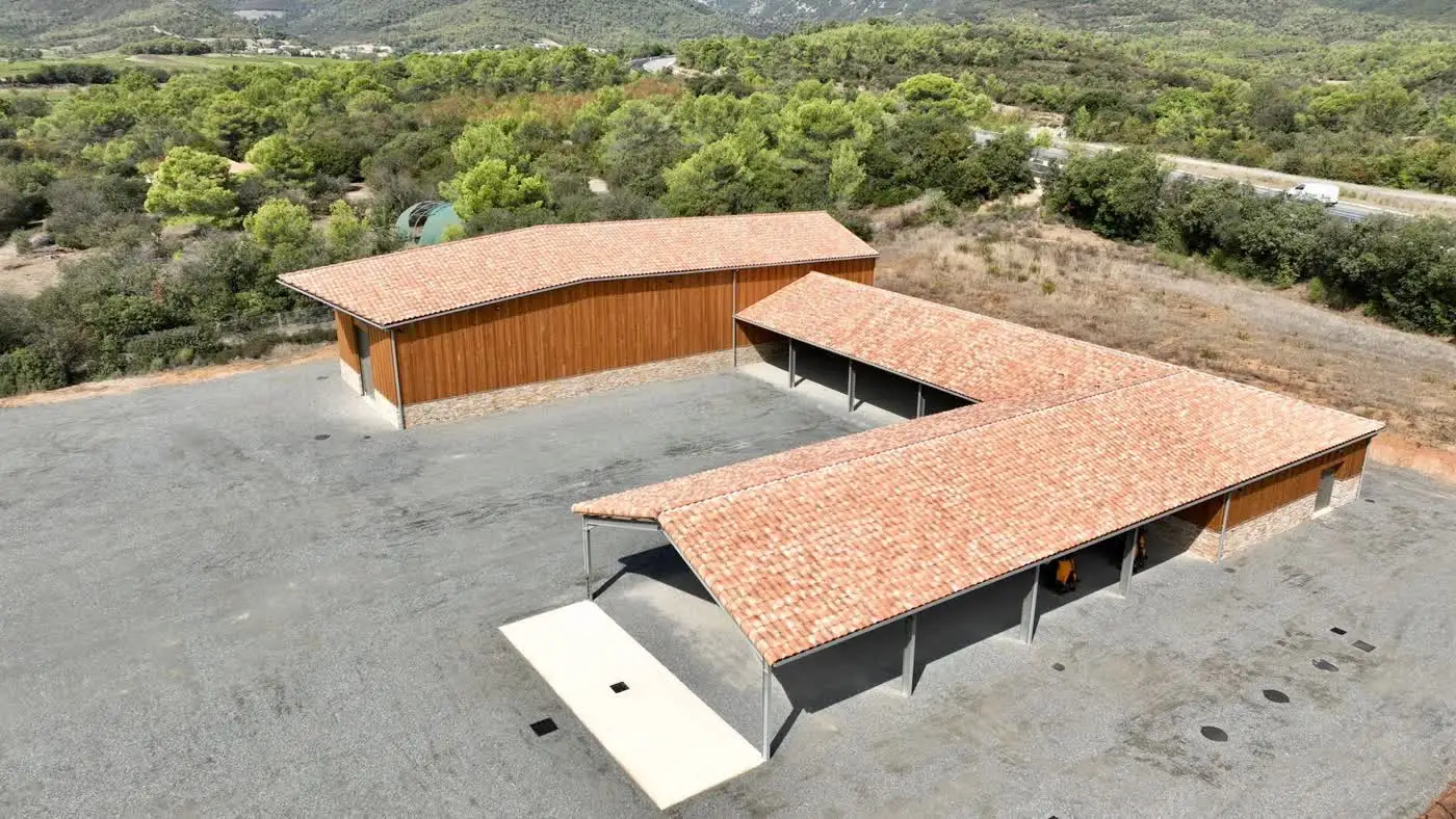 Bâtiment agricole vu du ciel